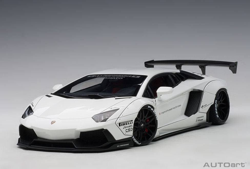 Lamborghini Aventador Liberty Walk LB-WORKS 2015 1:18