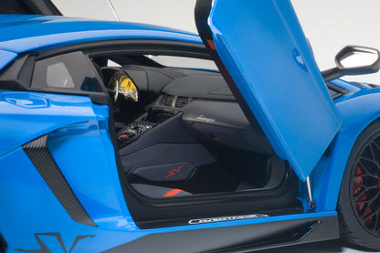 Lamborghini Aventador LP750-4 SV 1:18