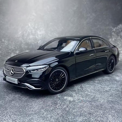 Mercedes-Benz E Class E450 W214 1:18