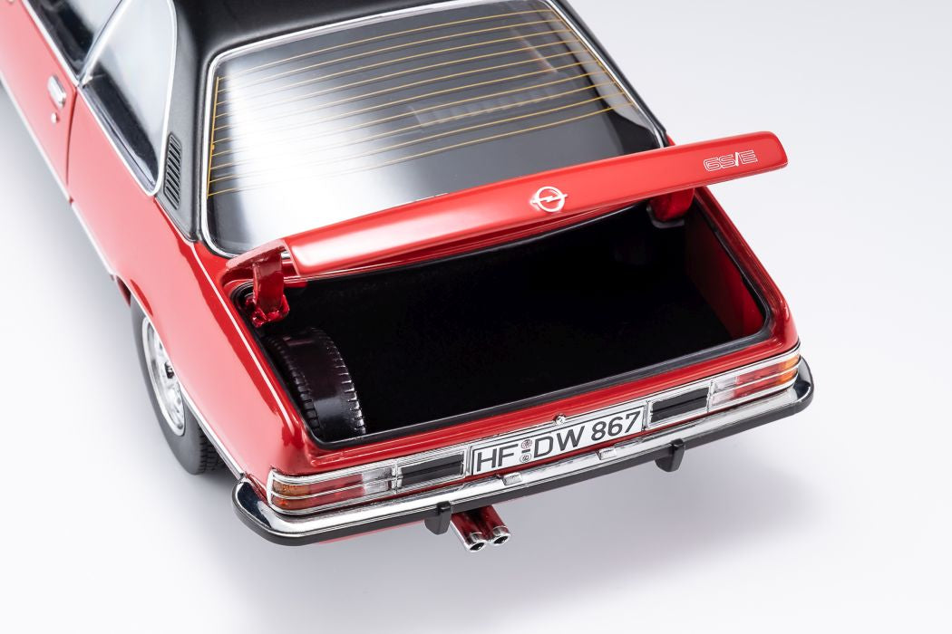 Opel Commodore B Coupé 1:18