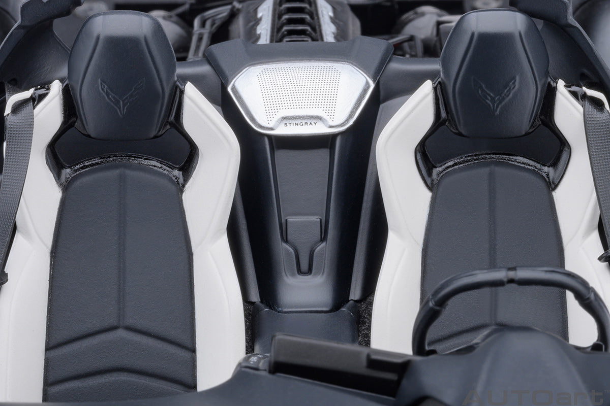 Chevrolet Corvette C8 Stingray 1:18