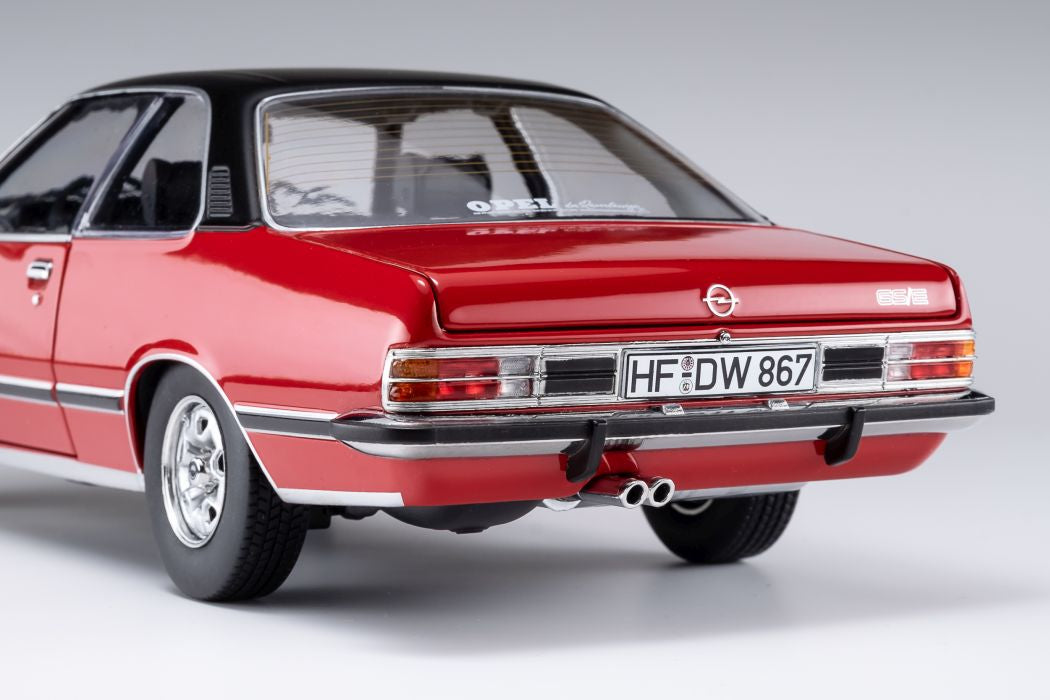 Opel Commodore B Coupé 1:18