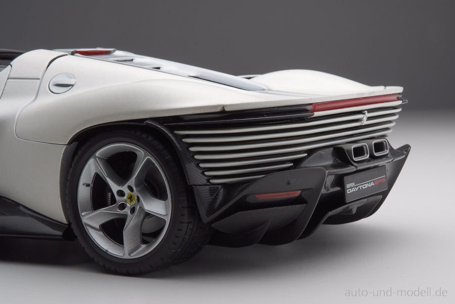 Ferrari Daytona SP3 1:18