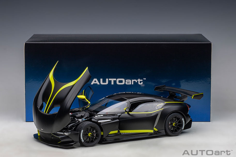 Aston Martin Vulcan 1:18