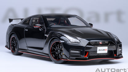 NISSAN GT-R (R35) NISMO 2022 1:18