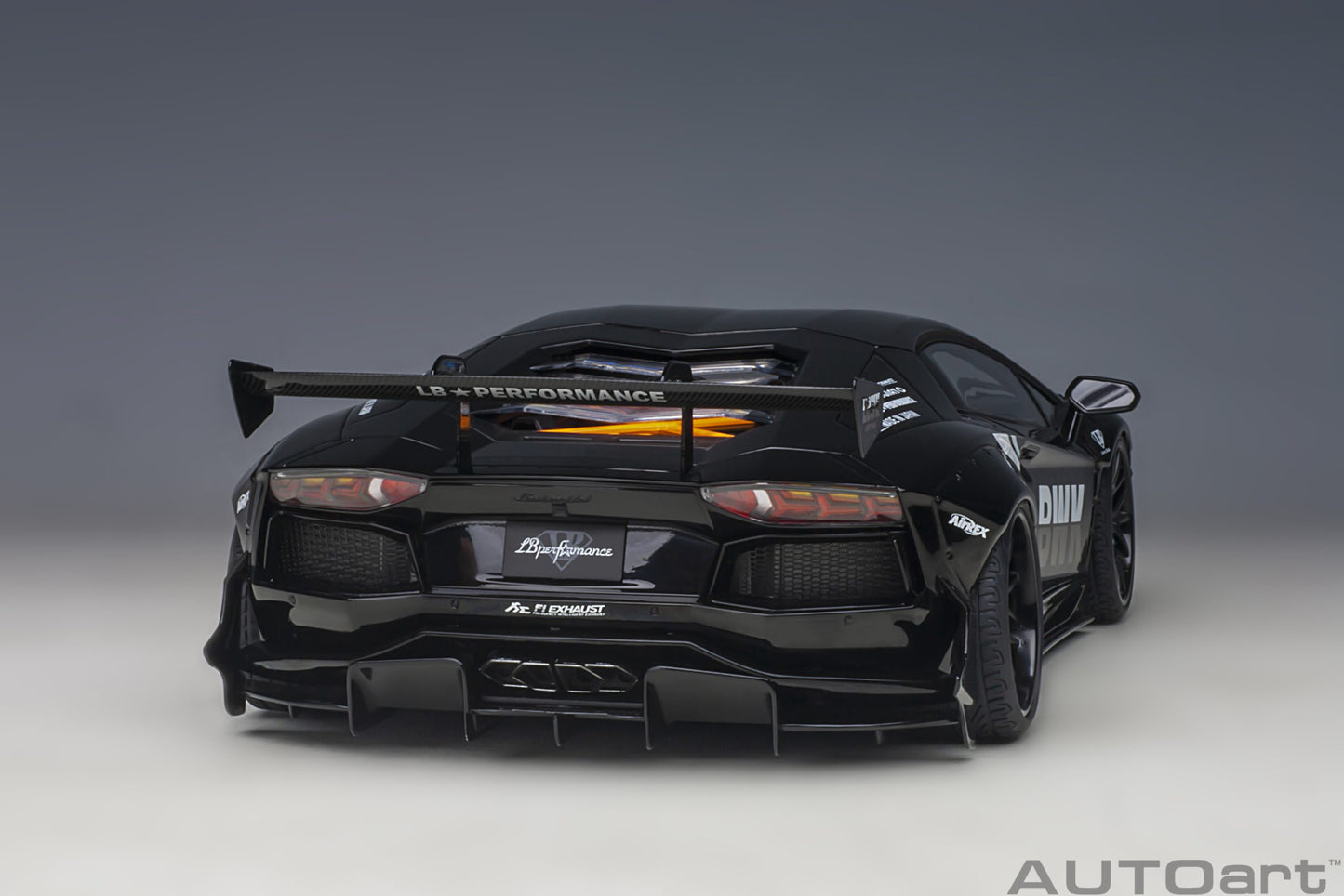 Lamborghini Aventador Liberty Walk LB WORKS Limited Edition 1:18