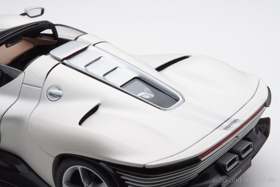 Ferrari Daytona SP3 1:18