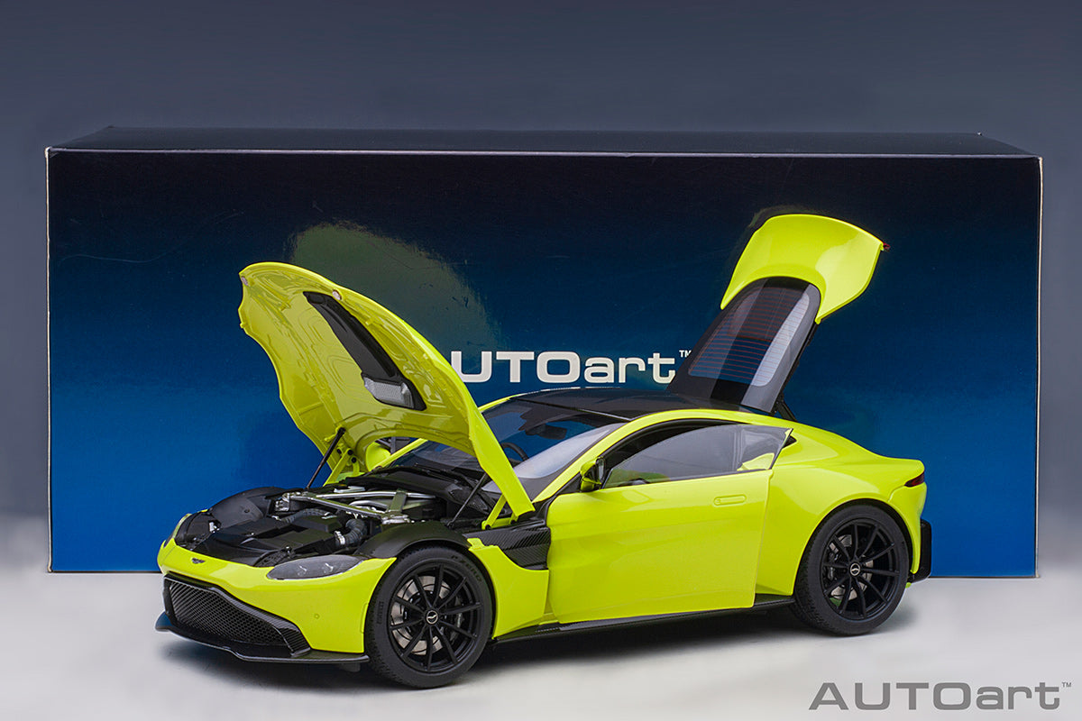 Aston Martin Vantage 1:18
