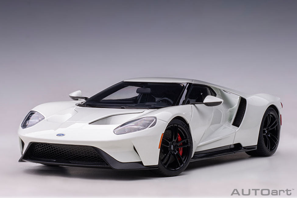 Ford GT 2017 1:18