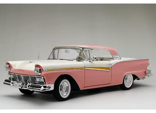 Ford Fairlane 500 Skyliner 1957 1:18