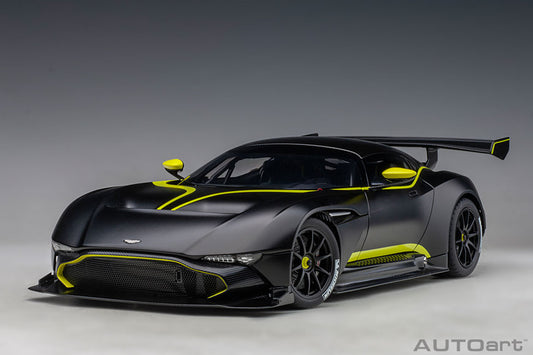 Aston Martin Vulcan 1:18