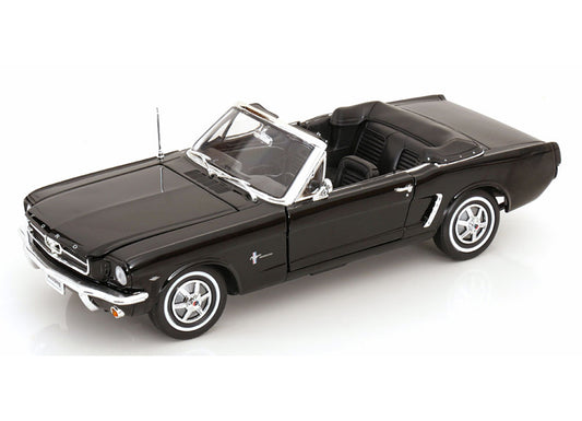 Ford Mustang 1964 Convertible 1/2 1:18
