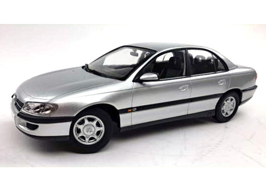 Opel Omega B 1996 1:18