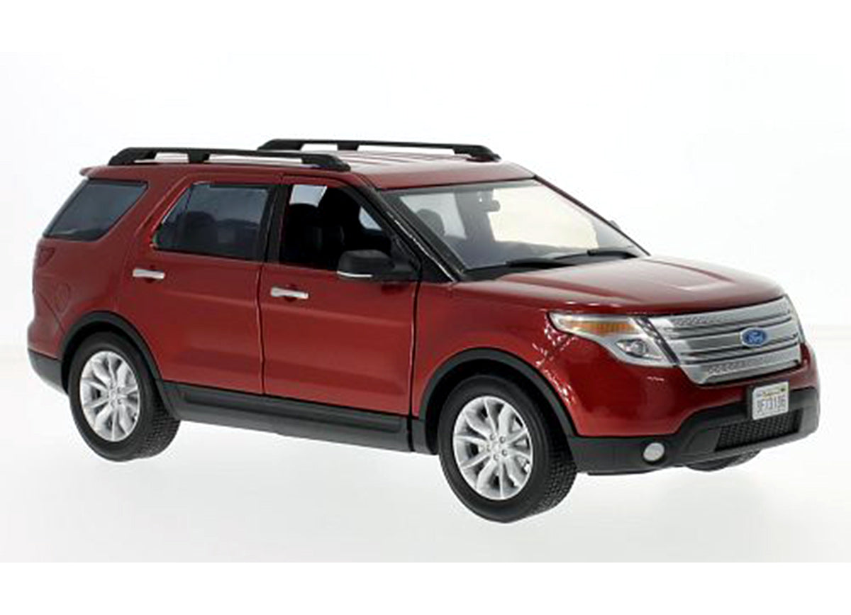 Ford Explorer XLT 2015 1:18