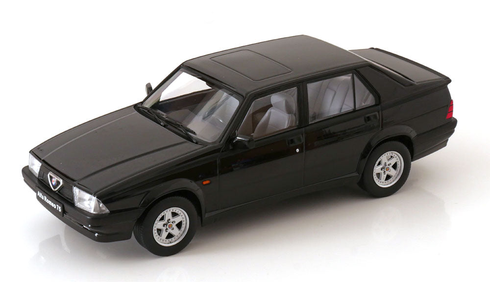 Alfa Romeo 75 1:18