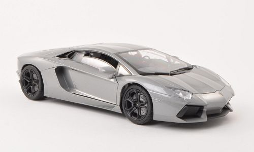 Lamborghini Aventador LP700-4 1:18