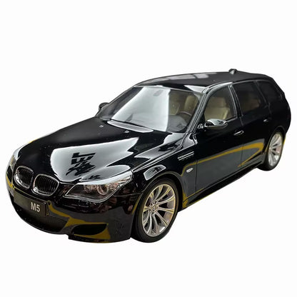 BMW M5 E61 2004 1:18