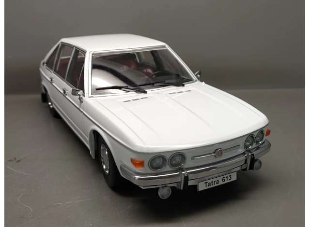 Tatra 613 1979 1:18