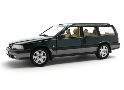 Volvo V70 XC 1:18