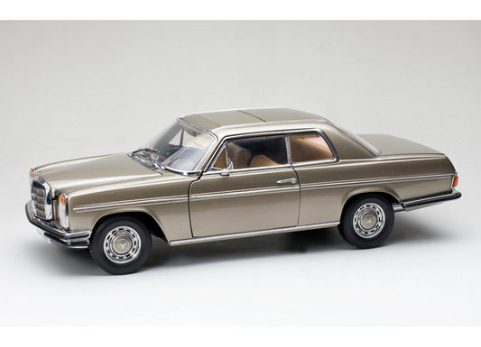 Mercedes Strich 8 Coupé 1973 1:18