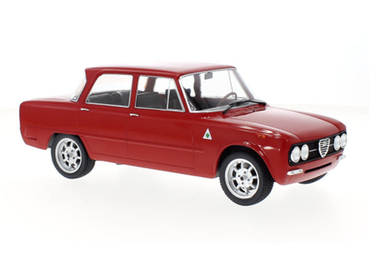 Alfa Romeo Giulia 1:18