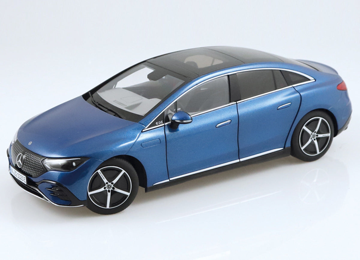 Mercedes EQE V295 1:18