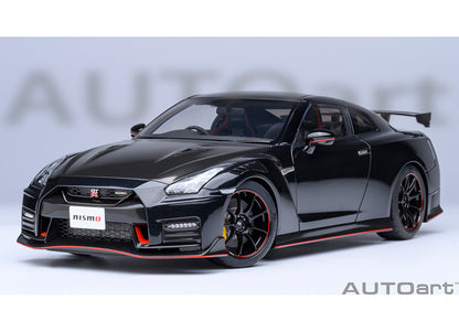 NISSAN GT-R (R35) NISMO 2022 1:18