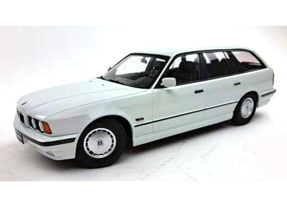 BMW 5-series Touring E34 1996 1:18
