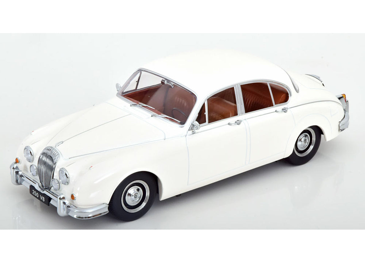 Daimler 250 V6 1962 1:18