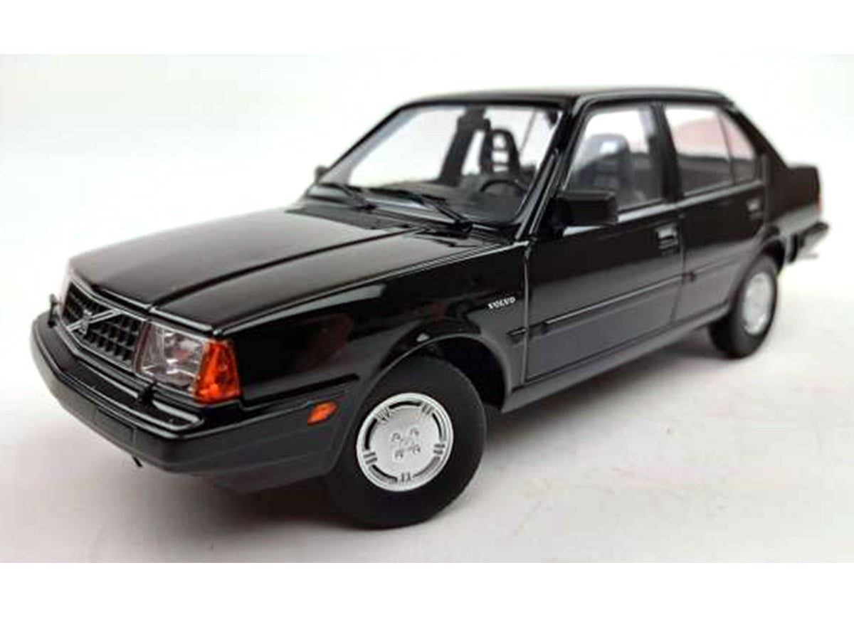Volvo 360 1987 1:18