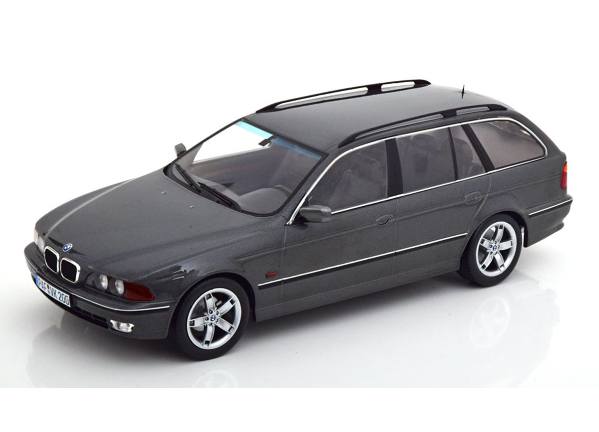 BMW 540i E39 Touring 1997 1:18