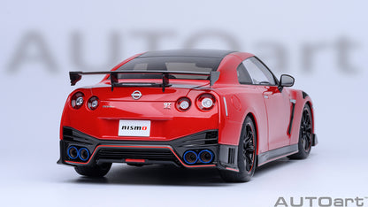 NISSAN GT-R (R35) NISMO 2022 1:18