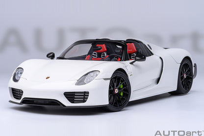 Porsche 918 Spyder Weissach Package 1:18