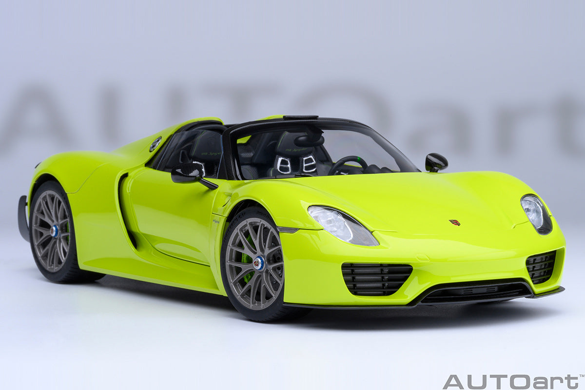 Porsche 918 Spyder Weissach Package 1:18