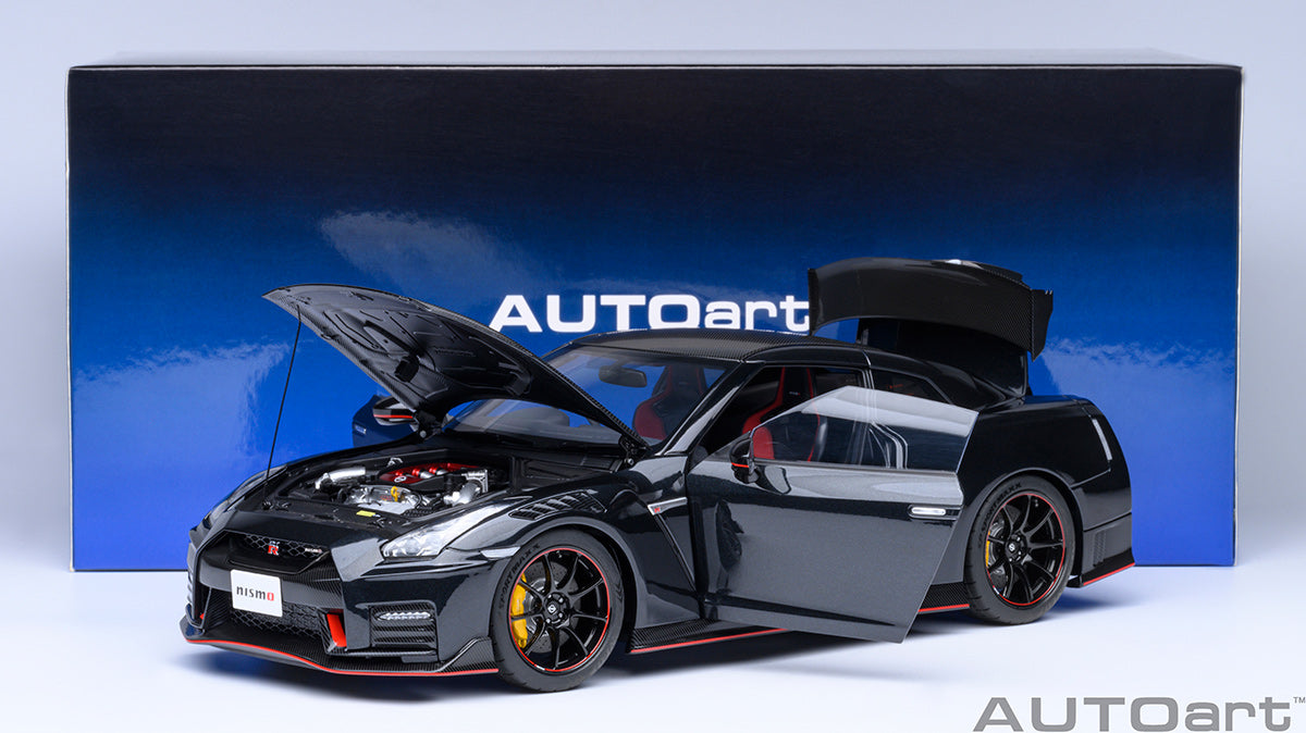 NISSAN GT-R (R35) NISMO 2022 1:18