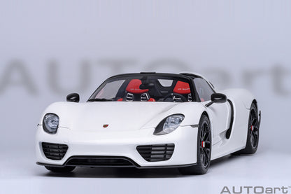 Porsche 918 Spyder Weissach Package 1:18