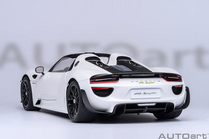 Porsche 918 Spyder Weissach Package 1:18