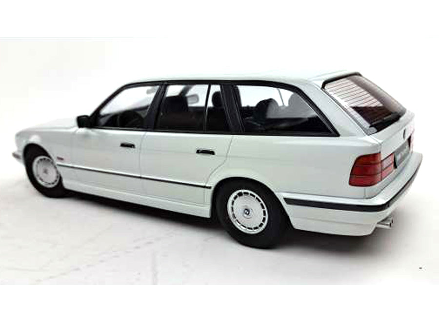 BMW 5-series Touring E34 1996 1:18