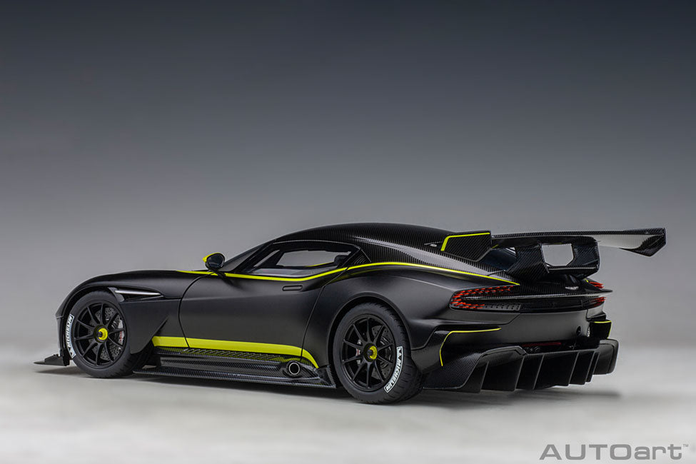 Aston Martin Vulcan 1:18