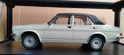 Morris Marina Saloon 1:18