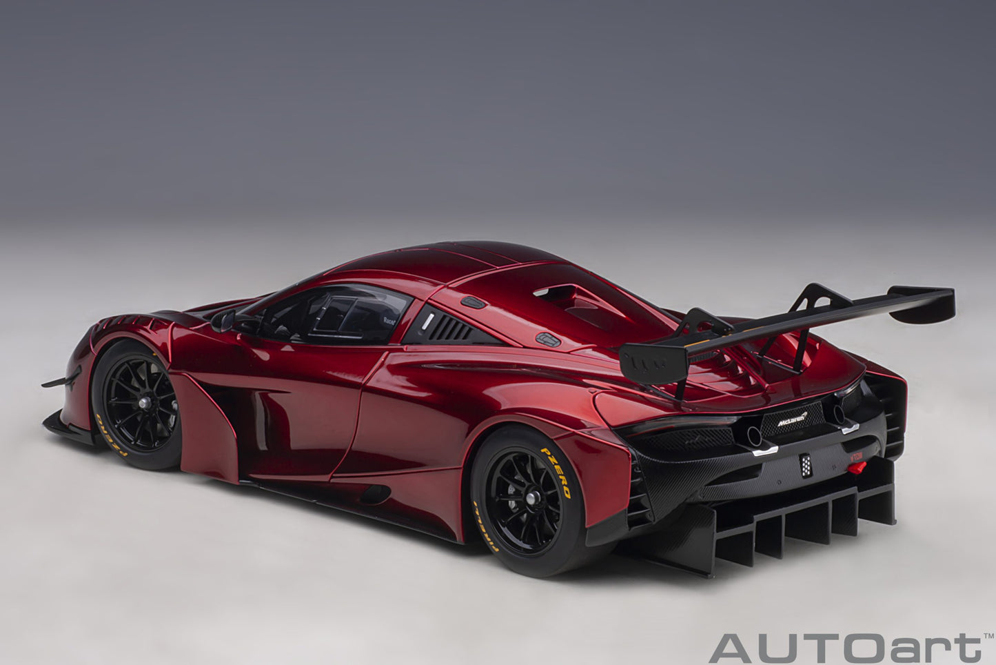 McLAREN 720S GT3 1:18