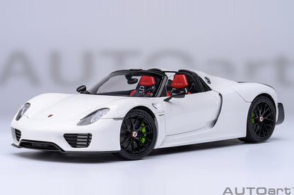 Porsche 918 Spyder Weissach Package 1:18