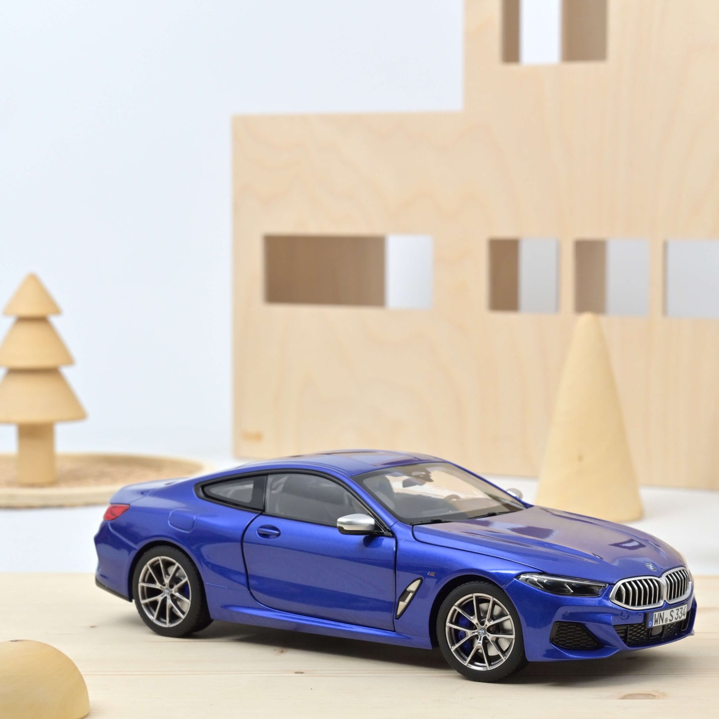 BMW M850i 2019 1:18