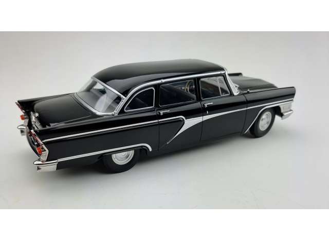 Gaz 13 Seagull 1:18