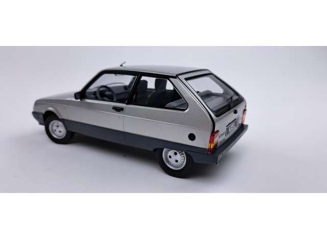 Citroen Axel 1990 1:18