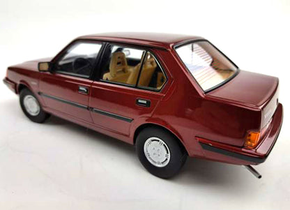 Volvo 360 1987 1:18