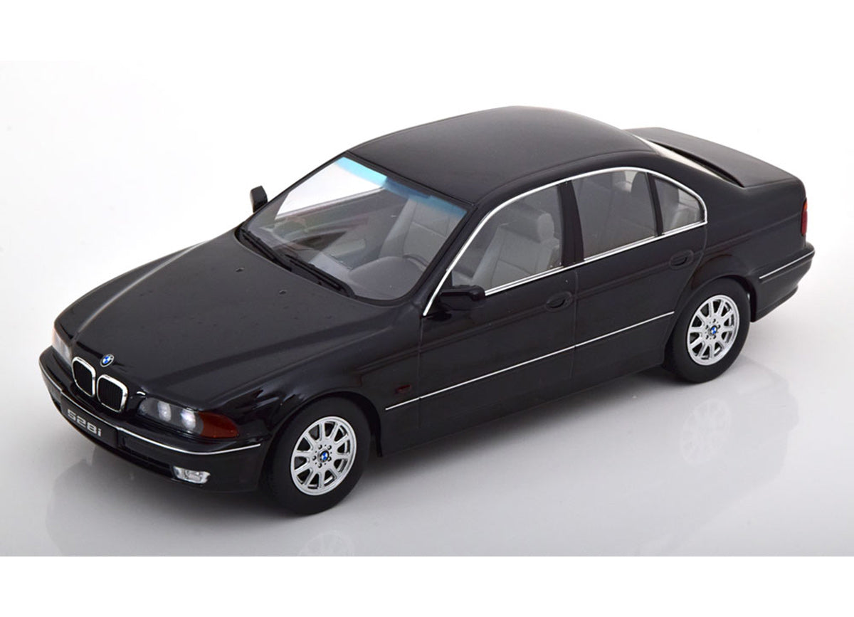 BMW 528i E39 Limousine 1995 1:18