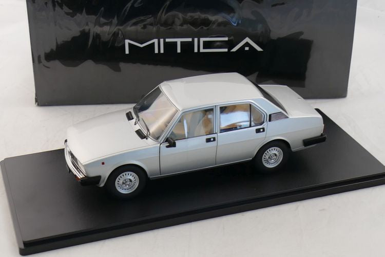 Alfa Romeo Alfetta Berlina 1:18