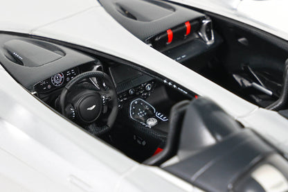 Aston Martin V12 Speedster 1:18