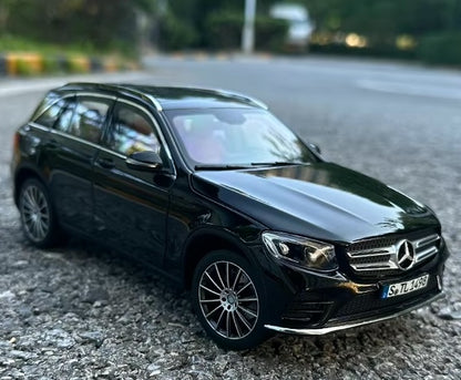 Mercedes-Benz GLC63 AMG X253 1:18